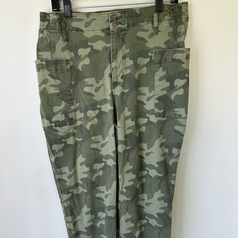 Hollister Ultra- High Rise skinny joggers size XL